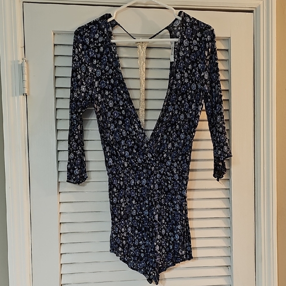 On Twelfth Pants - Navy Floral Deep V Romper